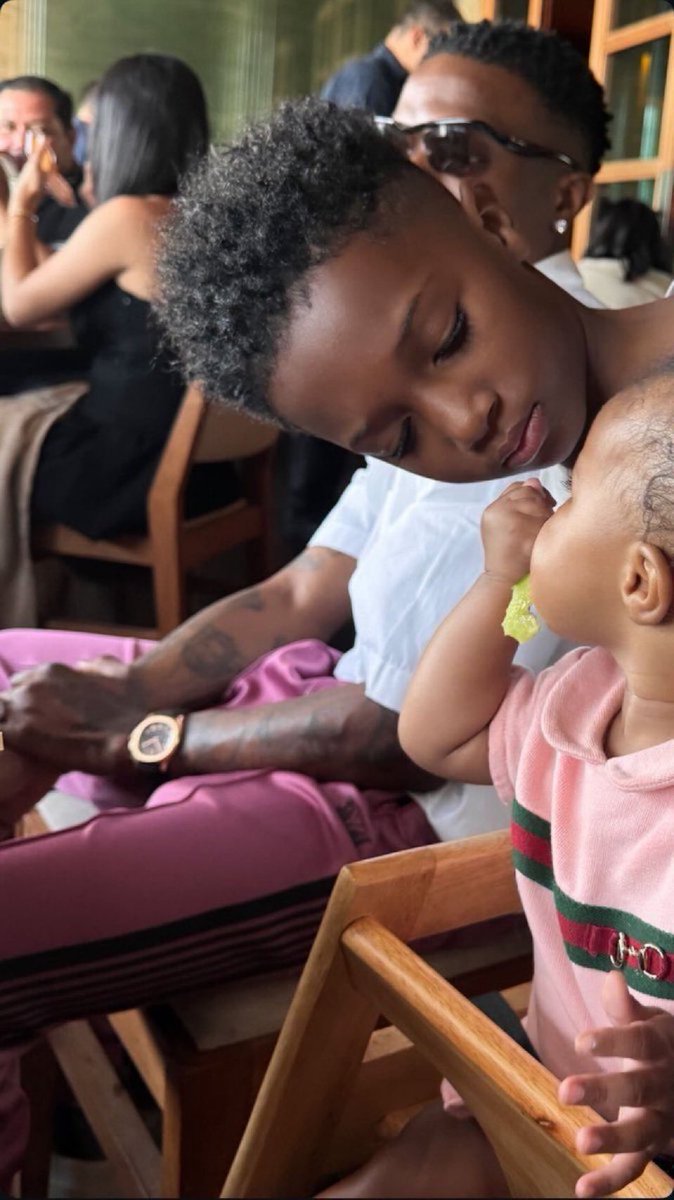 Wizkid and his family 😍