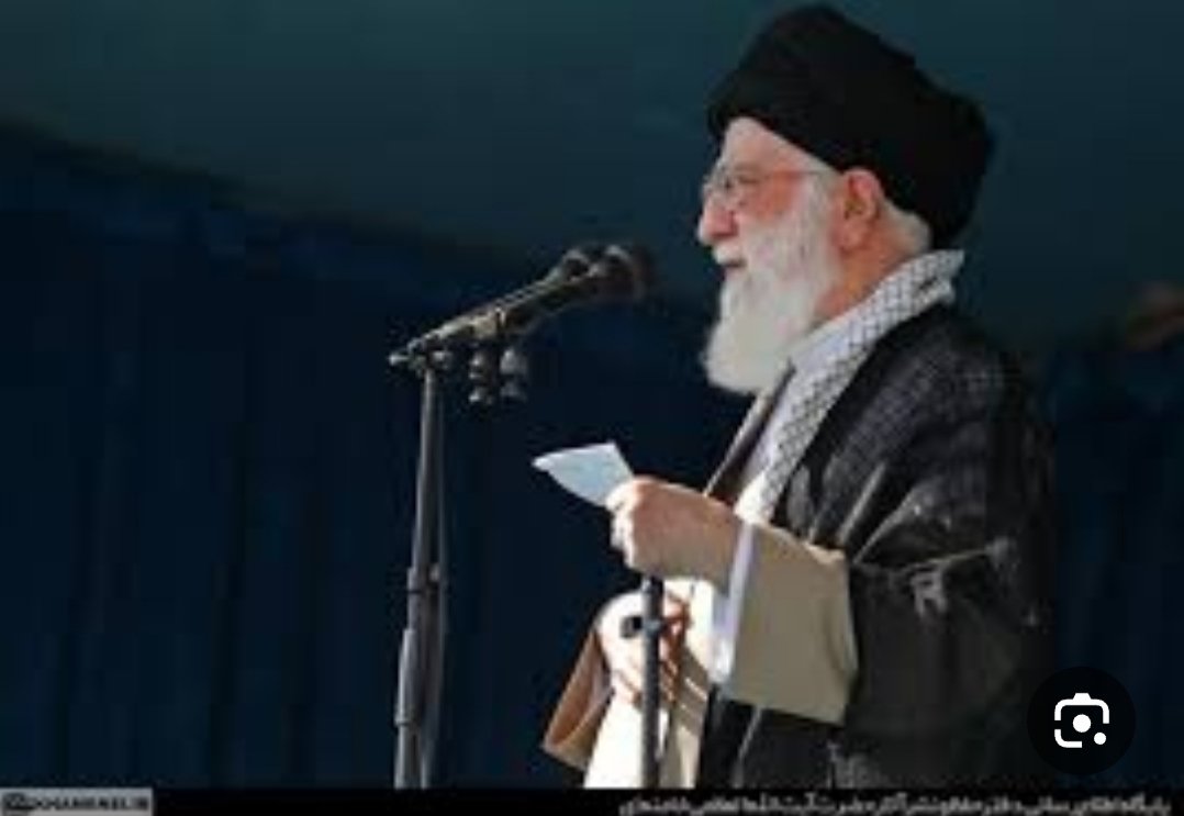 Mohamadholakani's tweet image. به خدا قسم این مرد در جهان نظیر ندارد
خدا او را از شر جن و انس حفظ کند
آنانی که قدر او را نشناختند و نمیدانند
بعدها
زیر لگد دشمن گردنشان خُرد خواهد شد
#لبیک_رهبرم