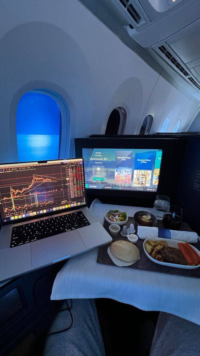 GM!

i’m  Bored.

Drop Your $SOL Adresses 👇🏻