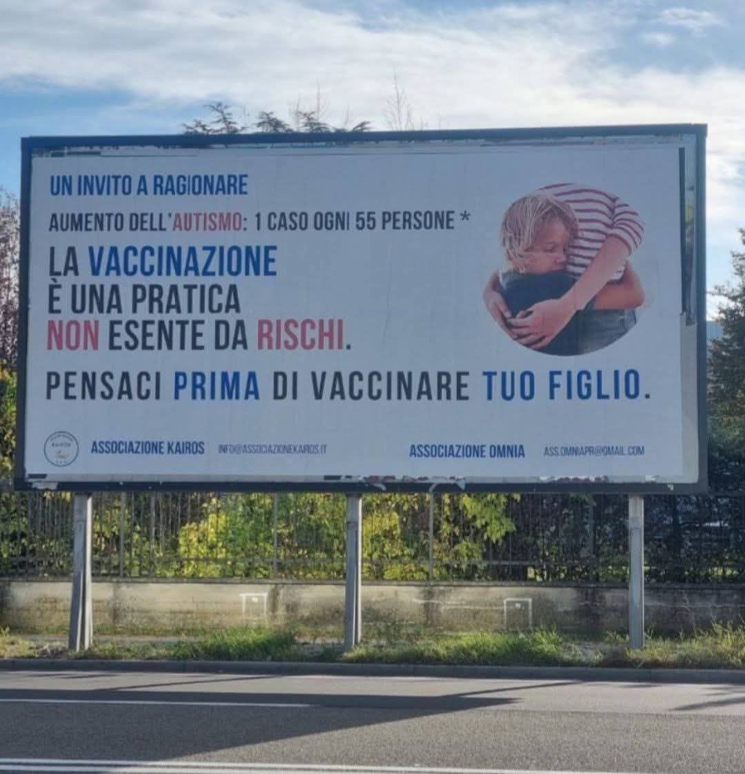 LA "VACCINAZIONE"
È UNA PRATICA NON ESENTE DA RISCHI, PENSACI PRIMA DI "VACCINARE" TUO FIGLIO...

La Lorenzin ha venduto ad Obama nel 2017 la salute dei nostri neonati, bambini e adolescenti italiani: "Italia capofila per le strategie vaccinali a livello mondiale." 
È palese che