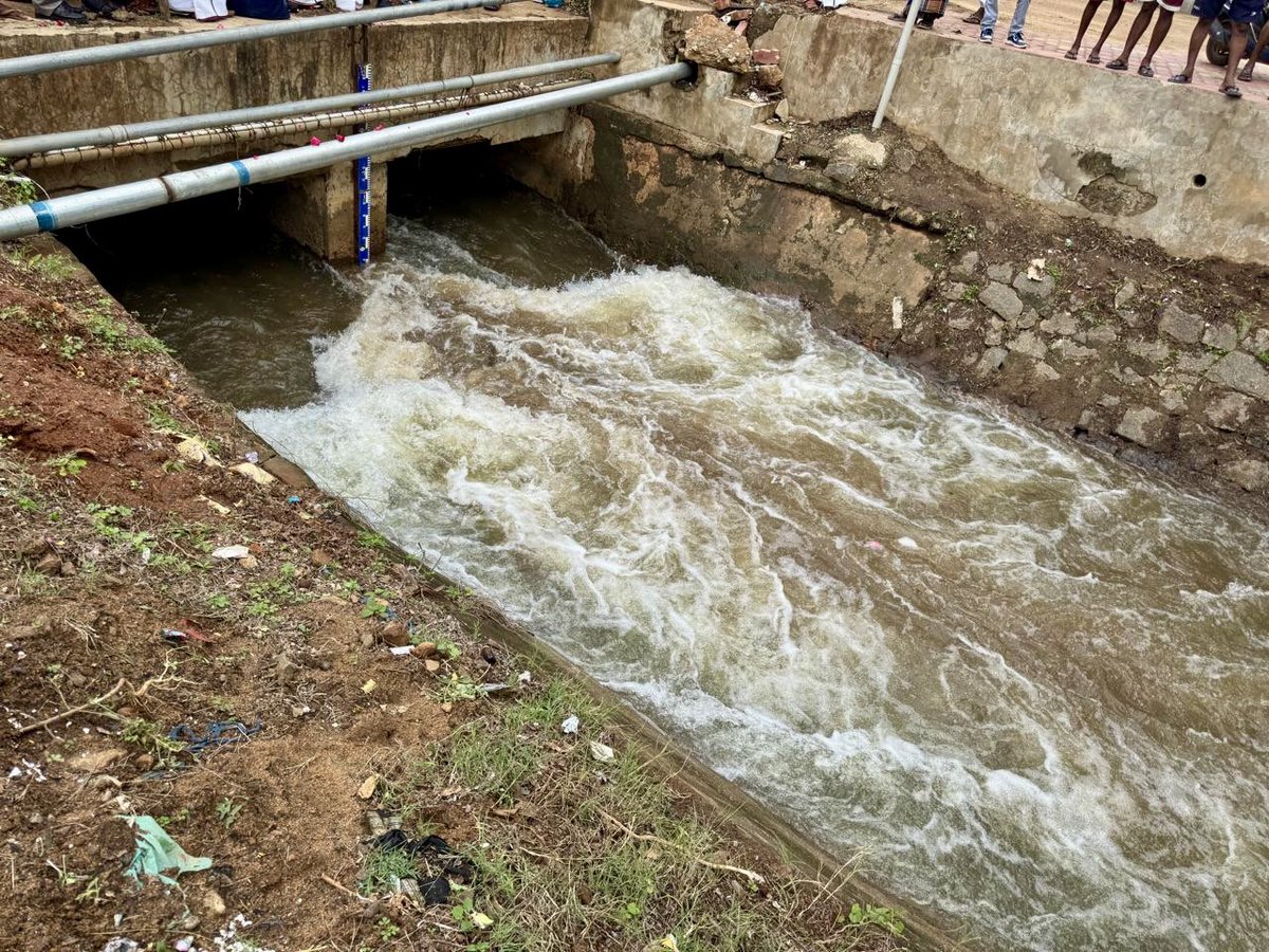 நெல்லை மாவட்டம் - இராதாபுரம் தொகுதி பாசன விவசாயிகளின் வசதிக்காக கோதையாறு பாசன திட்டம் ராதாபுரம் கால்வாயில் நிலப்பாறை பகுதியில் இருந்து தண்ணீர் திறந்து வைத்தோம். இதன் மூலம் இராதாபுரம் தாலுகாவில் உள்ள 52 குளங்கள் மூலம் 17 ஆயிரம் ஏக்கர் விவசாய நிலங்கள் பாசன வசதி பெறும்!