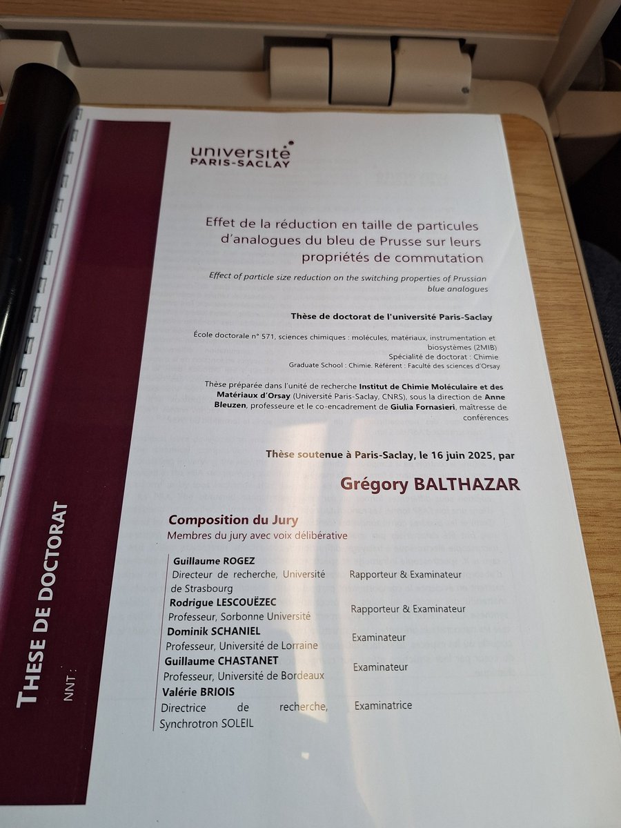 chastanet_g's tweet image. In the train to Paris for a PhD defense jury. Glad to see friends during this day but before I need to remember the work and read again the manuscript. See you in few hours @ICMMO_UMR8182