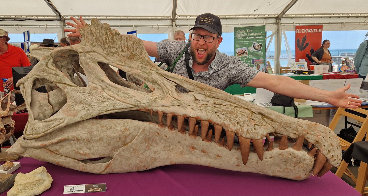 TetZoo's tweet image. Had a fantastic time at 2025 #LymeRegis #FossilFestival, still recovering. Didn&apos;t take enough photos! We did our fair share of #DinoCon promo :)