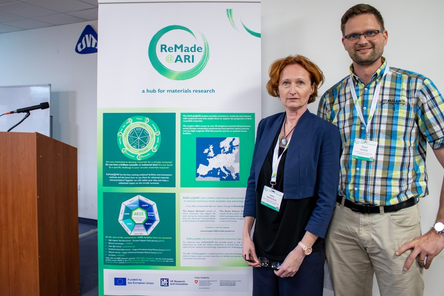 UJF_AVCR's tweet image. 💡 Udržitelnost v polovodičovém průmyslu, nové techniky mikroskopie i iontové svazky.
Workshop @RemadeatARI pořádaný @UJF_AVCR , ukázal, že evropský výzkum materiálů má sílu spojovat obory i země.
👉 bit.ly/43Ib6kq
ENG:
💡 Sustainability in the semiconductor industry,…