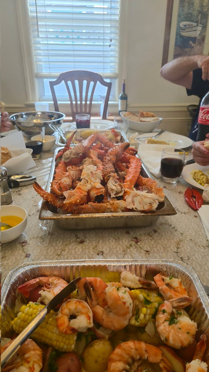 cosplaykrispy's tweet image. It was... mid