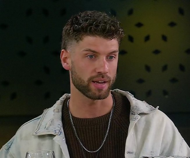 *UNA FOTO NO TE PUEDE DAR SUEÑO*

LA FOTO: