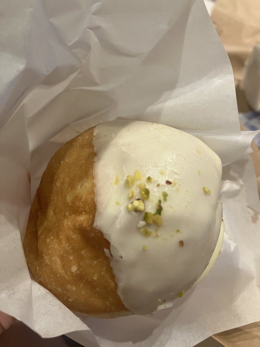 生ドーナツ🍩ピスタチオ。