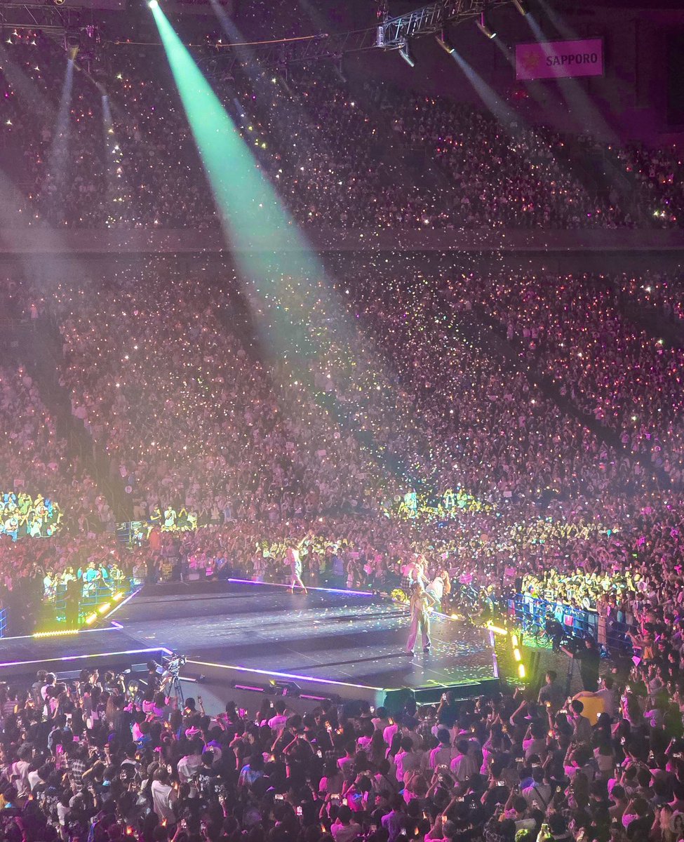 Sserafimers's tweet image. This is LE SSERAFIM 🔥