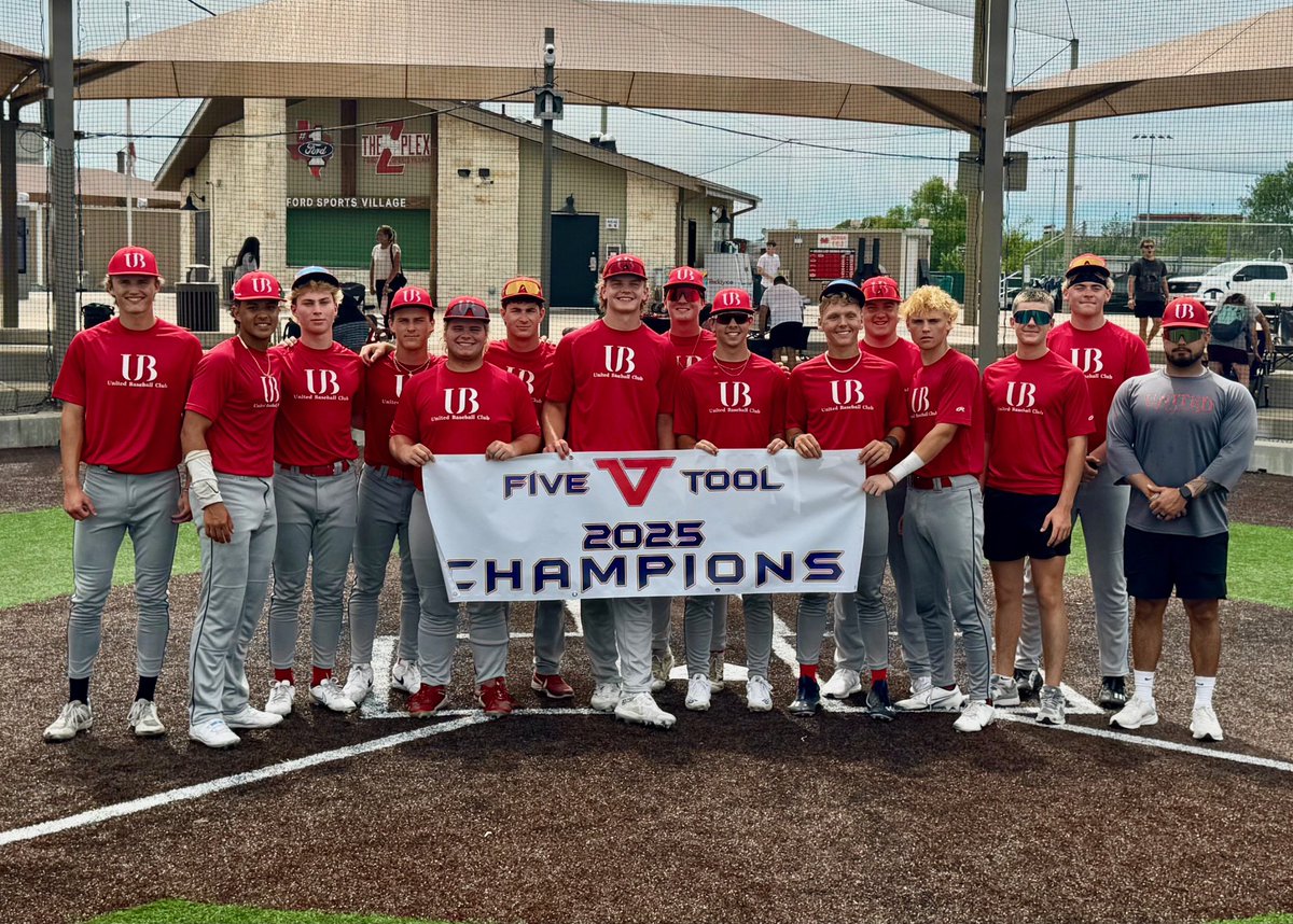Ropes 17u Silva won the five tool north Texas showdown this weekend.  They went undefeated and beat Wow Factor in the finals.  They are headed to the Connie Mack Qualifier in Franklins this coming weekend!