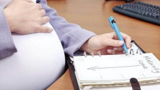 Hindustan Times (@hindustantimes) on Twitter photo Maternity leave is a constitutional right, says SC. Shall we now talk about paternity leave? + other stories in <a href="/namitabhandare/">Namita Bhandare</a>’s gender newsletter #MindTheGap.
Read here: hindustantimes.com/opinion/mind-t…
#MaternityLeave #PaternityLeave Maternity leave is a constitutional right, says SC. Shall we now talk about paternity leave? + other stories in <a href="/namitabhandare/">Namita Bhandare</a>’s gender newsletter #MindTheGap.
Read here: hindustantimes.com/opinion/mind-t…
#MaternityLeave #PaternityLeave