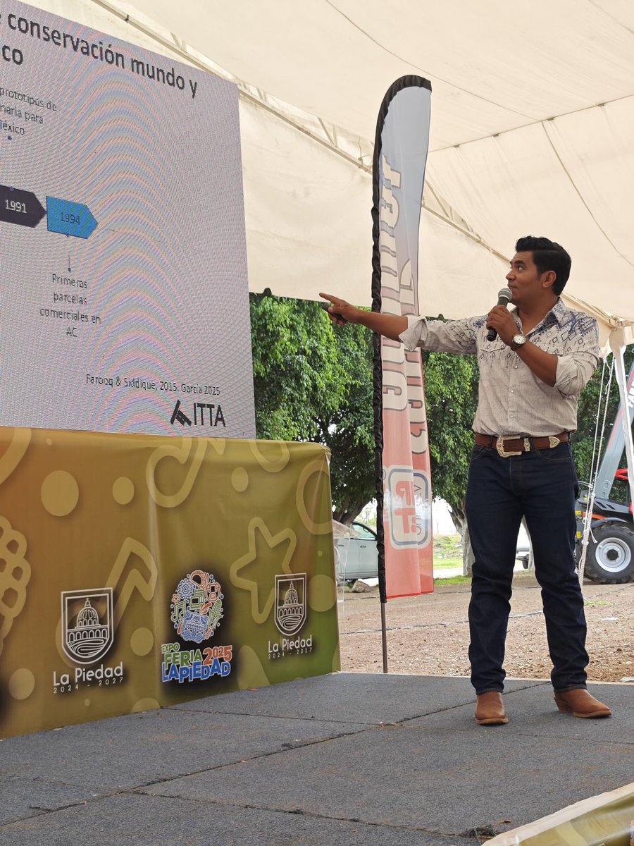 Hoy participé en la Primer Expo Agricola de La Piedad Michoacán, con el tema: Agricultura de Conservación y el camino para una Agricultura Regenerativa.

Gracias