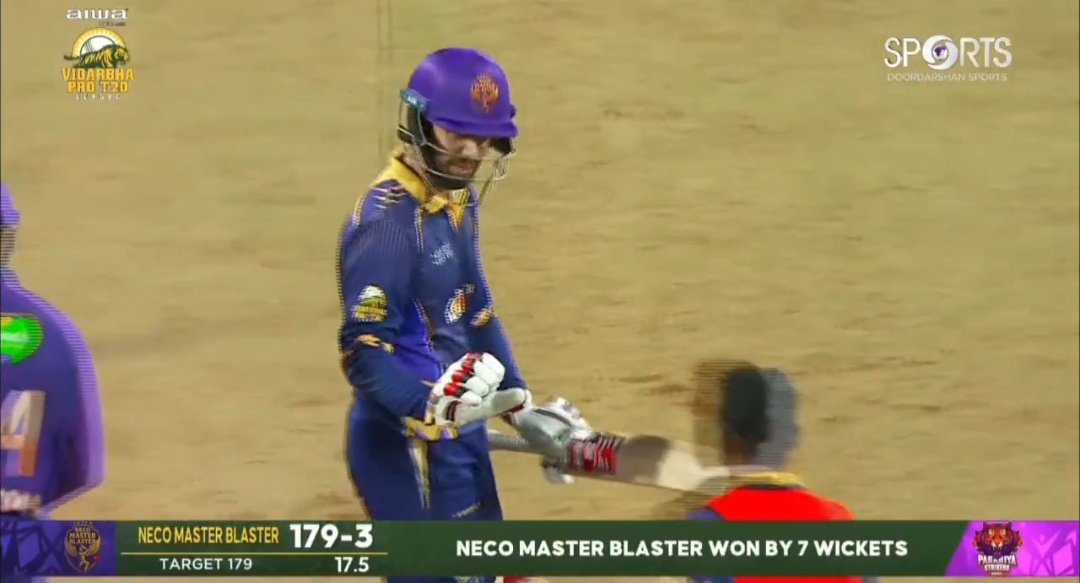 CAPTAIN JITESH SHARMA SHOW..!!!! 🔥

Captain Jitesh Sharma smashed 30*(11) in the Final in run chase and he won the Vidharbha T20 League.

Jitesh Sharma - The Future of RCB &amp; Indian Cricket. 🇮🇳