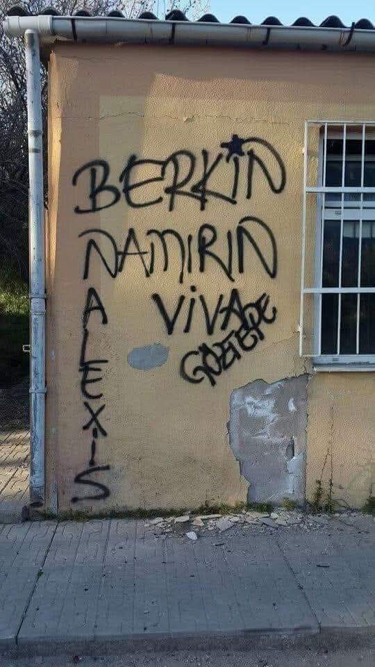 Sen bilir misin ki mezarlığın mehtabı nasıl?
Gülsüm Elvan'ın ölen evladına feryadı mısın?

#BerkinElvan
#16haziran2013