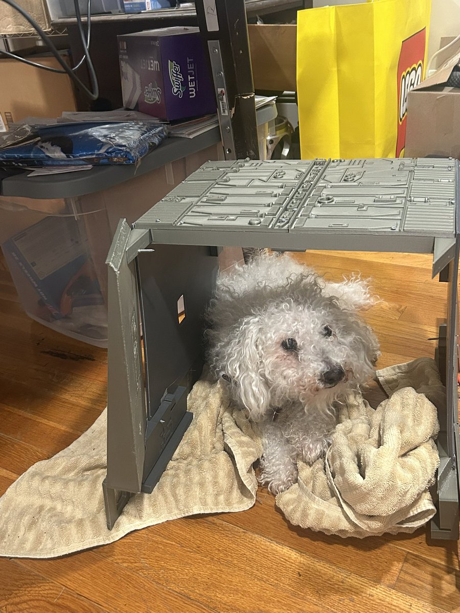 thefrankwu's tweet image. First set of pieces assembled. And Kablam approves so far! Obvi screws sticking out will be cut off, everything will be straightened, sanded and painted, etc. This was just initial part assembly/dog test. He likes it! He likes it!