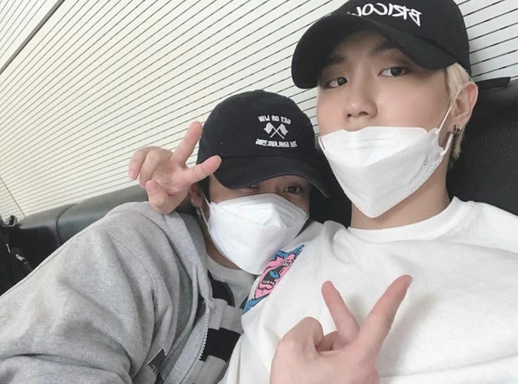 few tweets | #minsung au.
dónde chaeri es hija única y mnho al enterarse que tiene un crush con un profesor, se vuelve un pesado.