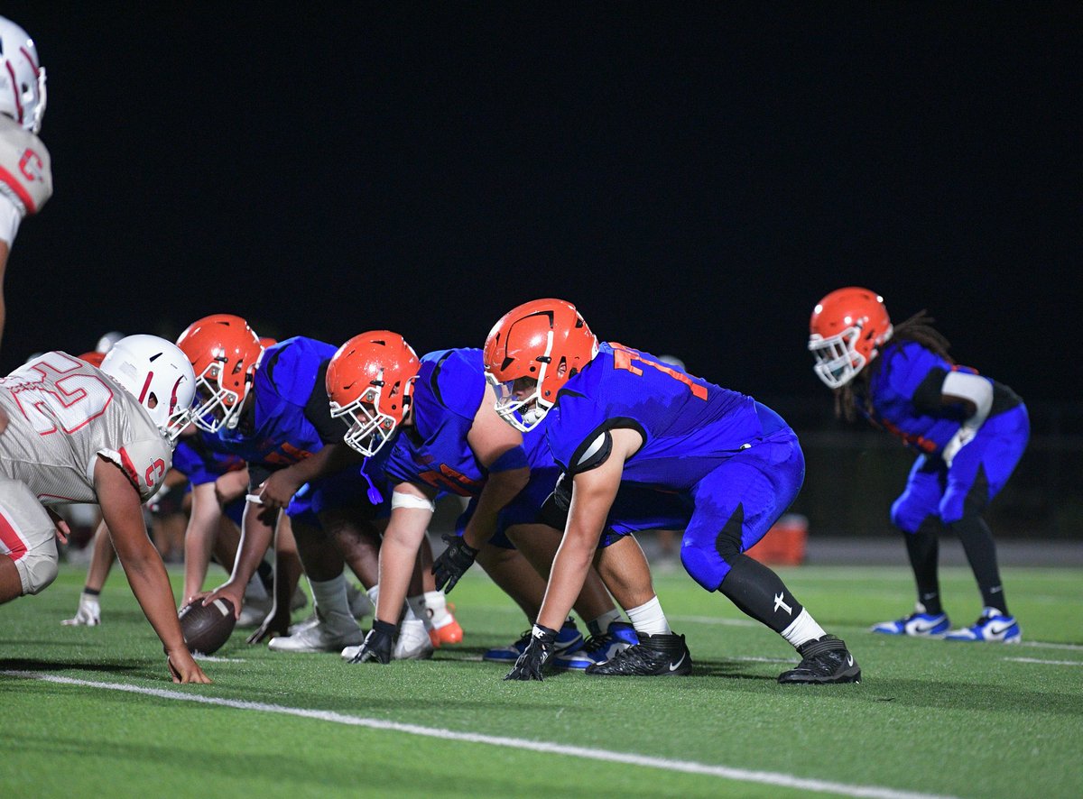 C/O 2027⏰⏰

Aiden Cruz - OL

Email : Cruz.a2022@outlook.com

DMs are open 💪🔥