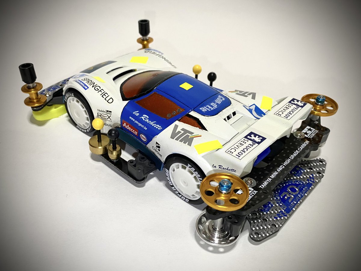takeru_ex's tweet photo. エストゥーラ完成しました!
プジョー206WRC用のデカールを流用してラリースタイルに仕上げました。
塗装は荒い部分がありますが、イメージを形にできた事が嬉しいですね。
レースも楽しめるB-MAX仕様です🏁
#mini4wd
#ミニ四駆
#tamiya
#タミヤ
#studio27
#エストゥーラ https://t.co/JgufmGmaW8