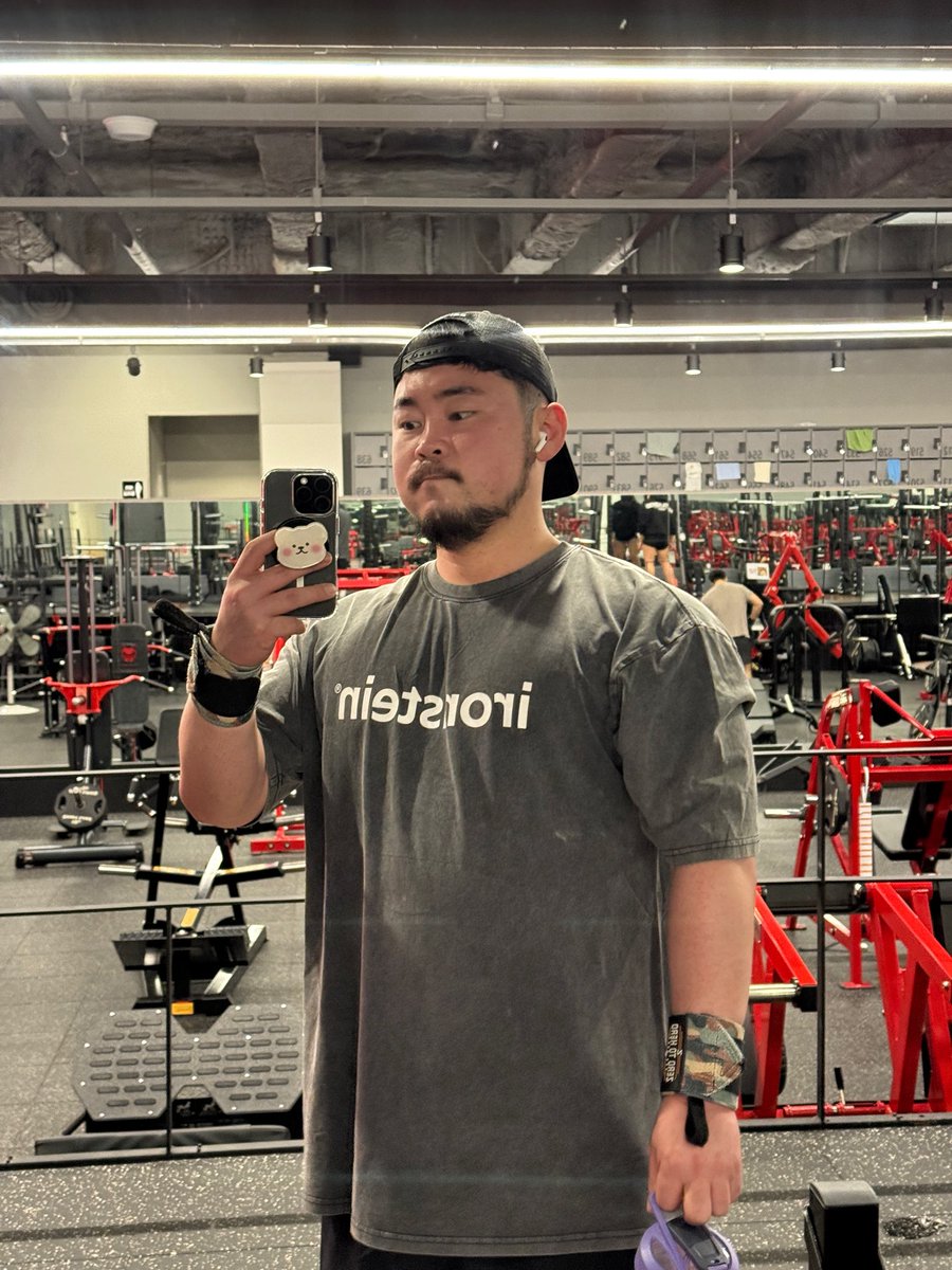 bbangmo2's tweet image. 오랜만에 돌아온 아조씨 입니다😁