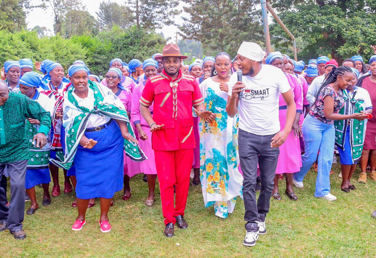 youasstar's tweet image. Antony Gitonga journey proves global accolades begin with local service. Othaya pauses to cheer its own—a leader who builds other leaders.  
SILVER WORLD AWARD WINNER
#OthayaWelcomesAntogito
@AntogitoS