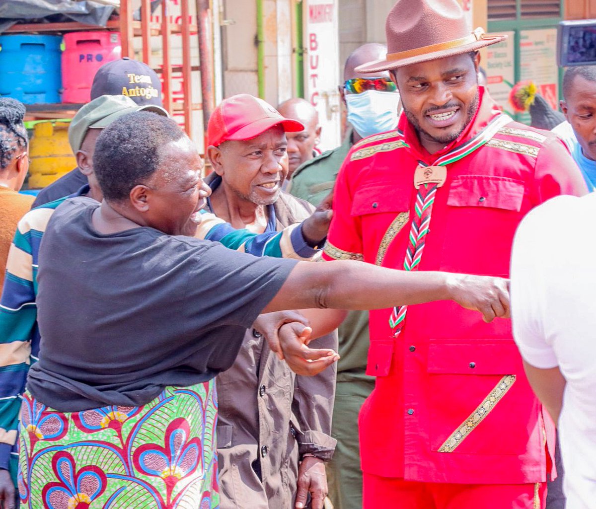 youasstar's tweet image. Antony Gitonga journey proves global accolades begin with local service. Othaya pauses to cheer its own—a leader who builds other leaders.  
SILVER WORLD AWARD WINNER
#OthayaWelcomesAntogito
@AntogitoS