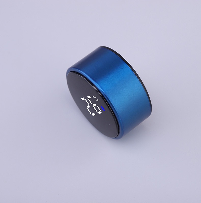 📷smart LED display water bottle  temperature display                  double walls stainless steel
📷Capacity: 500ml
📷Material: stainless steel
📷Unit Size: 6*23cm
If any interests, pls contact:
📷sales7@kinglinetech.com
📷Whatsapp:0086-18344180042
#waterbottle #bottle #LED