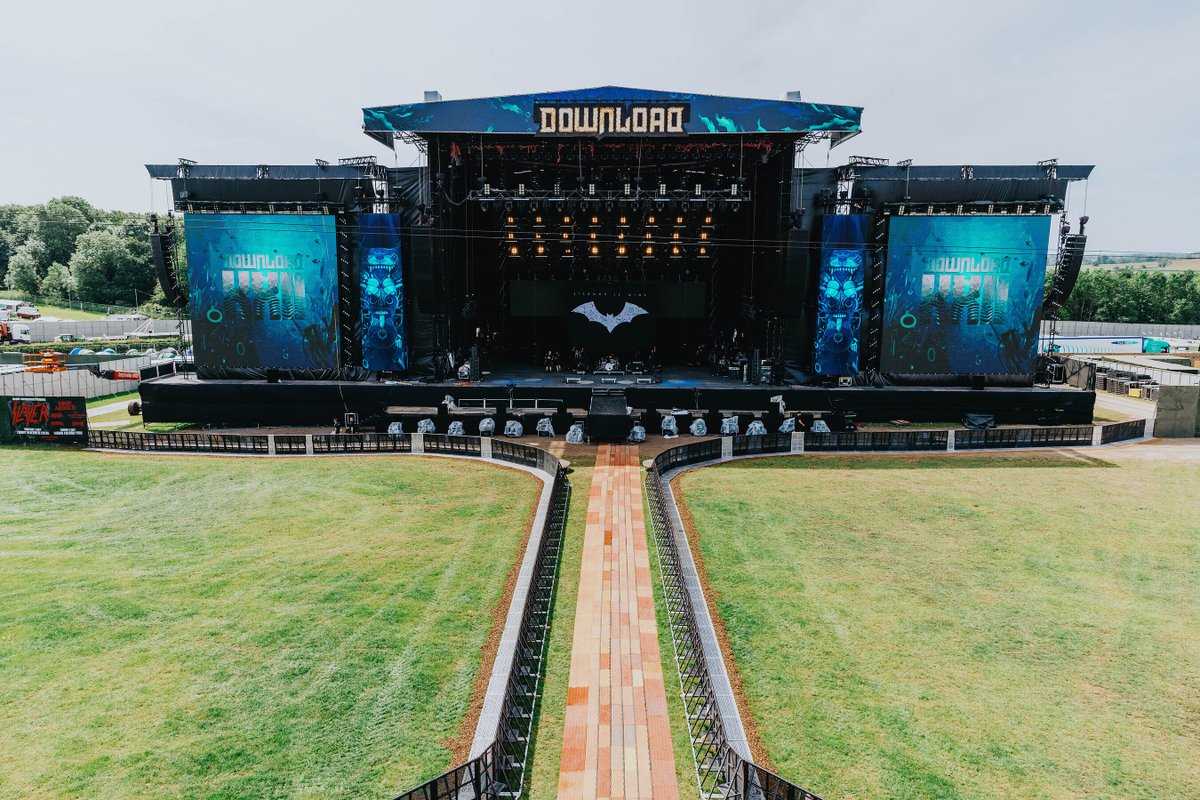 Until we meet again Downloaders 🖤

Please make sure to take everything home with you and put all your rubbish in the bins provided 🚮