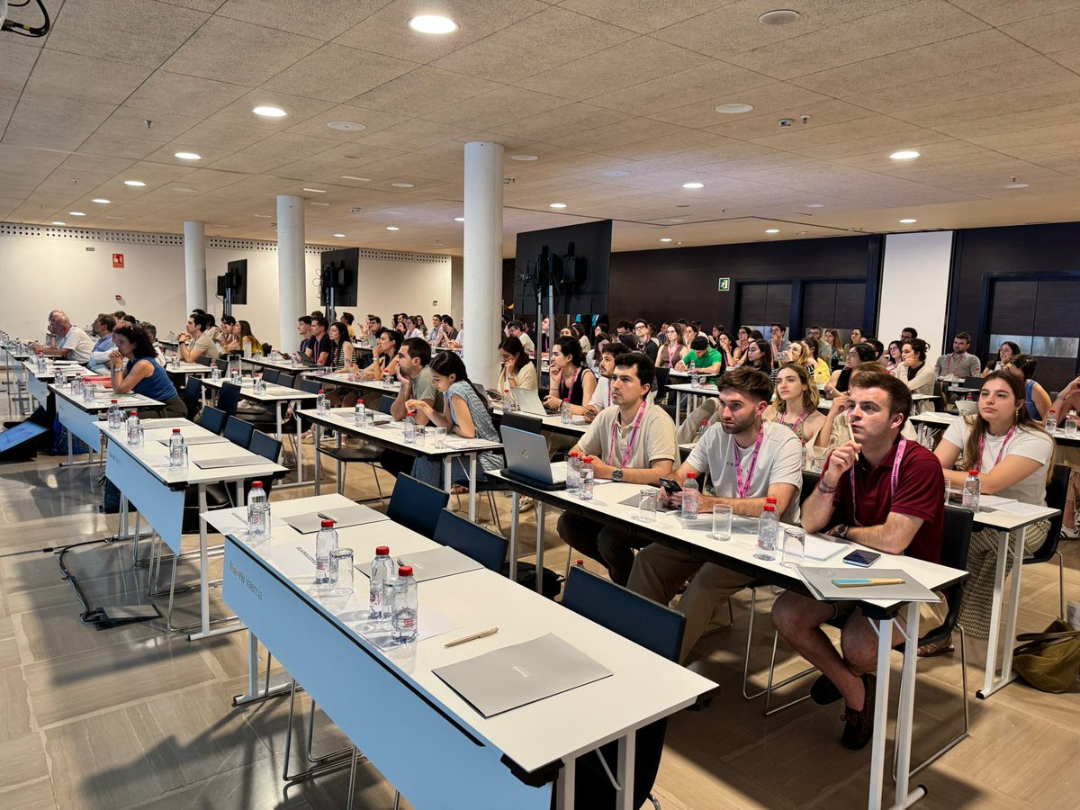 Academia Española de Dermatología y Venereología (@aedv_es) on Twitter photo Este fin de semana se ha celebrado en Valencia la 4ª Edición del Curso Híbrido de Dermatopatología para R2
¡Una oportunidad única para aprender, compartir conocimientos y crecer como dermatólogos!
Gracias a <a href="/CantabriaLabsES/">Cantabria Labs Spain</a>
📸 Os dejamos algunas imágenes de la formación... Este fin de semana se ha celebrado en Valencia la 4ª Edición del Curso Híbrido de Dermatopatología para R2
¡Una oportunidad única para aprender, compartir conocimientos y crecer como dermatólogos!
Gracias a <a href="/CantabriaLabsES/">Cantabria Labs Spain</a>
📸 Os dejamos algunas imágenes de la formación...