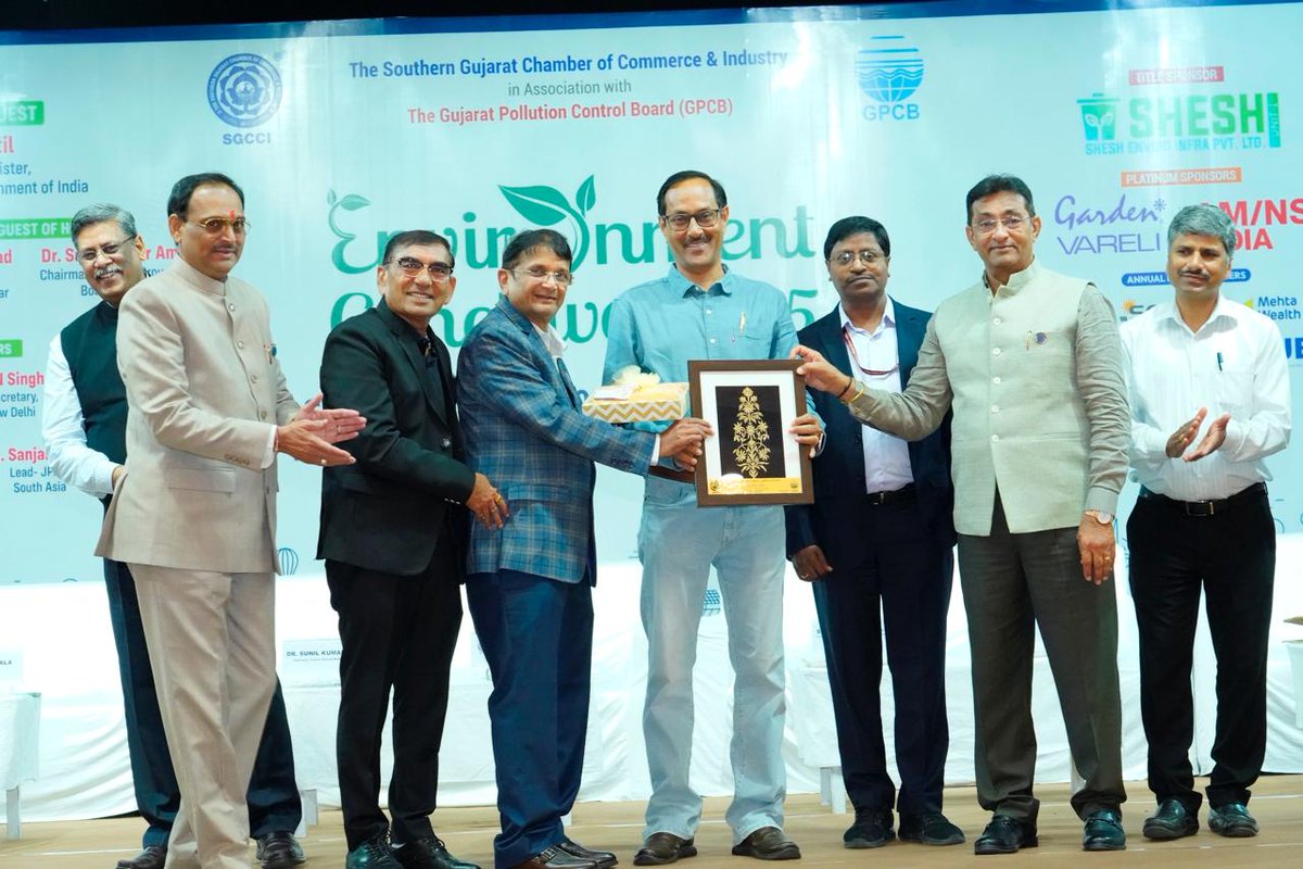 Central Ground Water Board (@cgwb_chq) on Twitter photo Dr. S. K. Ambast, Chairman, and Shri T. B. N. Singh, Member, CGWB, addressed the Environment Conclave 2025 organized by the Southern Gujarat Chamber of Commerce & Industry in collaboration with the Gujarat Pollution Control Board. <a href="/DoWRRDGR_MoJS/">Ministry of Jal Shakti, DoWR, RD&GR, GoI</a> Dr. S. K. Ambast, Chairman, and Shri T. B. N. Singh, Member, CGWB, addressed the Environment Conclave 2025 organized by the Southern Gujarat Chamber of Commerce & Industry in collaboration with the Gujarat Pollution Control Board. <a href="/DoWRRDGR_MoJS/">Ministry of Jal Shakti, DoWR, RD&GR, GoI</a>