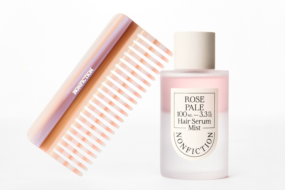 fashionpressnet's tweet photo. ノンフィ��ション“香りが変わる”ローズのヘアミスト＆ミニコスメセット、ヘアコームのプレゼントも - https://t.co/WeoHWPBH9v https://t.co/xaJzRz37Wu