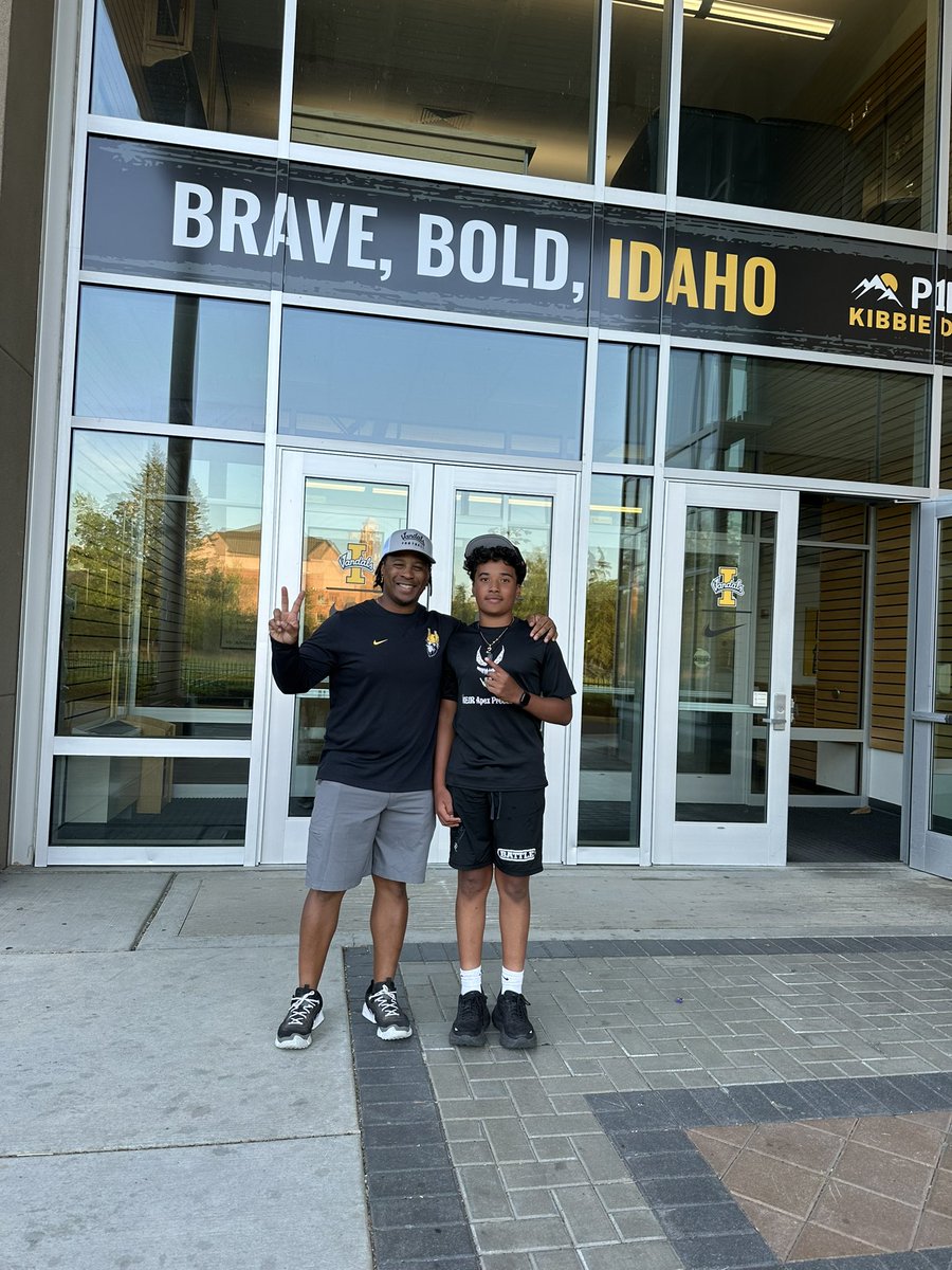 Dash Jones (@dashjones2_) on Twitter photo After a great visit and conversation with <a href="/CoachTFord/">Thomas Ford Jr</a> I’m blessed to receive my 4th D1 scholarship offer from the University of Idaho.
<a href="/RegJones20/">Reggie Jones</a> <a href="/HeirFootball/">HEIR Academy - Football</a>
#GoVandals ✌🏾
#DashJones #DashIsland 🌴🔐 #CantGuardDash ‼️ After a great visit and conversation with <a href="/CoachTFord/">Thomas Ford Jr</a> I’m blessed to receive my 4th D1 scholarship offer from the University of Idaho.
<a href="/RegJones20/">Reggie Jones</a> <a href="/HeirFootball/">HEIR Academy - Football</a>
#GoVandals ✌🏾
#DashJones #DashIsland 🌴🔐 #CantGuardDash ‼️