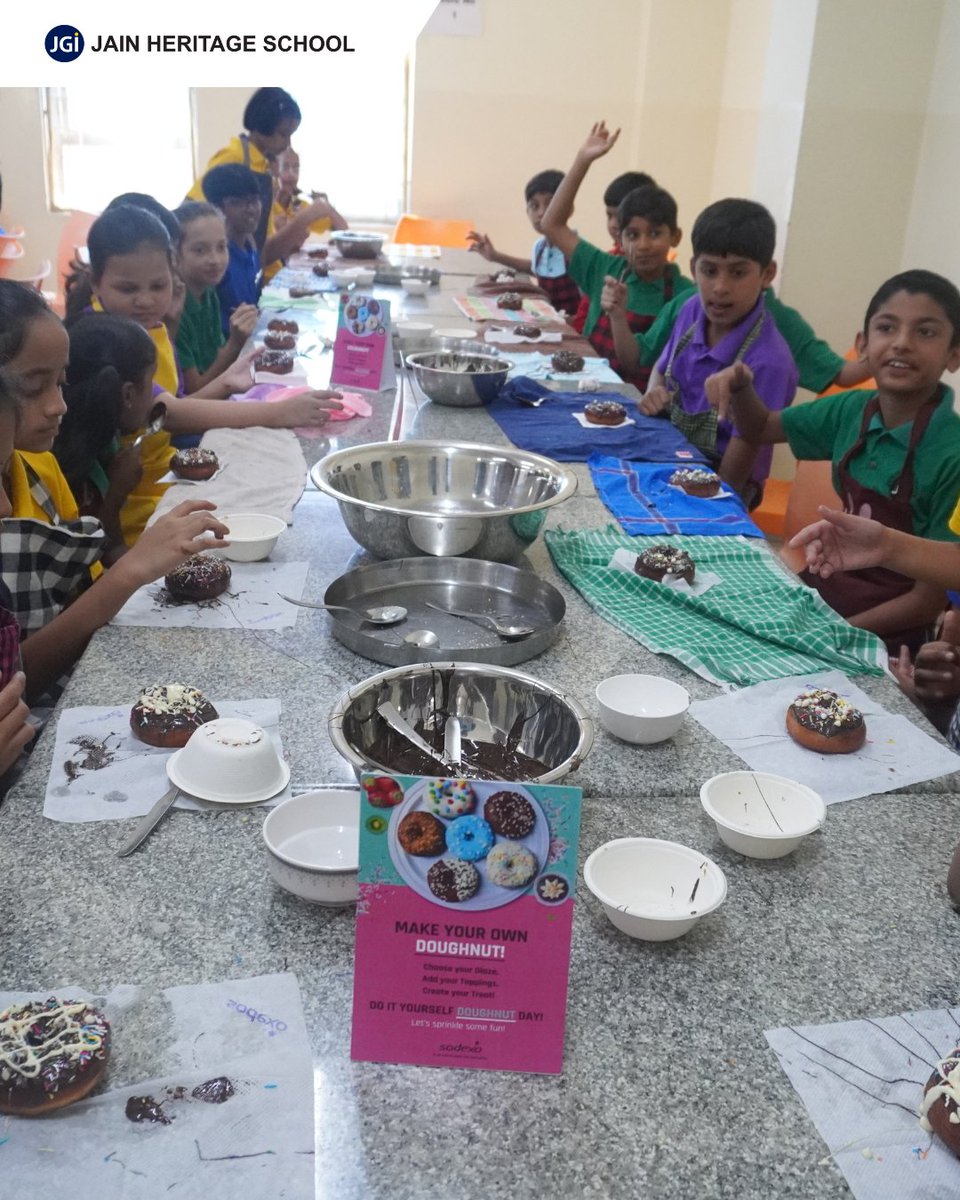 Grade 5 students got creative and colourful in the Doughnut Delight decorative activity! 
From sprinkles to smiles, every creation was a treat to the eyes (and maybe even the taste buds)!
Swipe to see how our young artists turned simple doughnuts into sweet masterpieces! 

#JHS