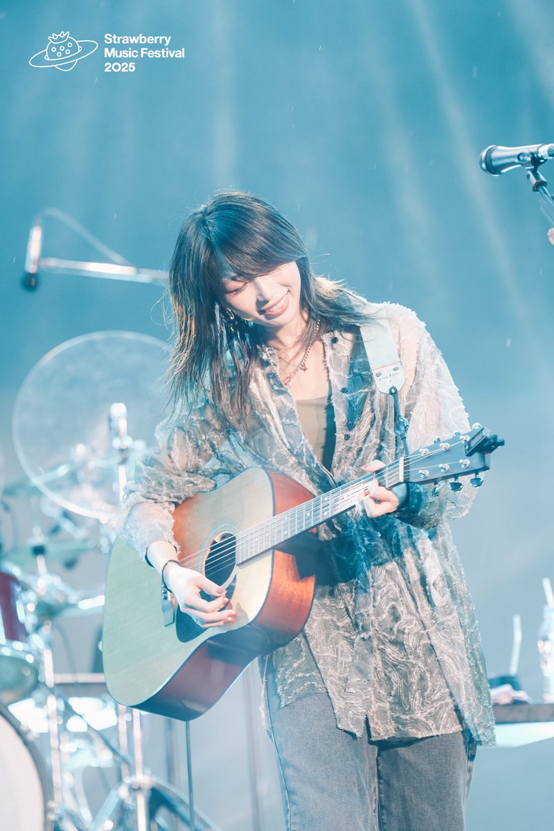 PSYCHO_Hitomi's tweet photo. 杭州・Strawberry Music Festival

素敵な写真を沢山撮っていただいたので載せちゃう。みんな雨の中、会いに来てくれて本当にありがとね！また必ず会おうね。

 #杭州草莓音乐节 https://t.co/87CaGb3EWs
