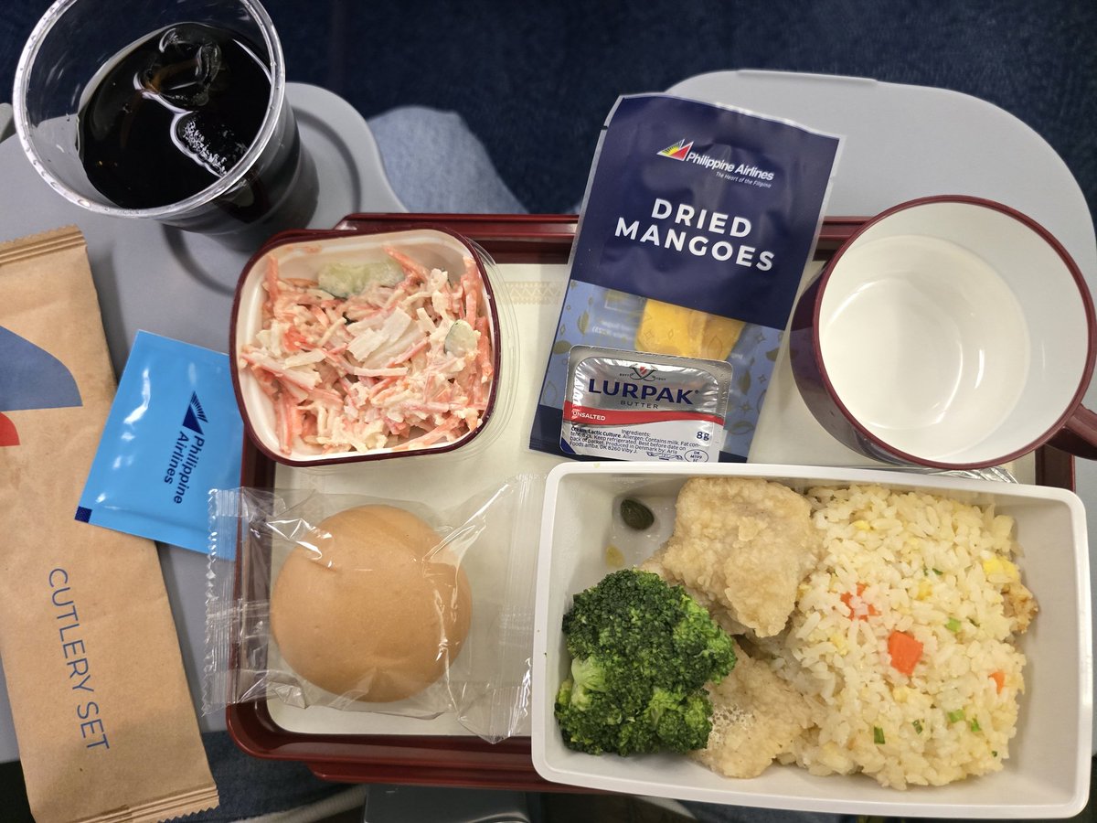 cwnsite's tweet photo. to singapore again 🛫 https://t.co/4K1CuLyhzq