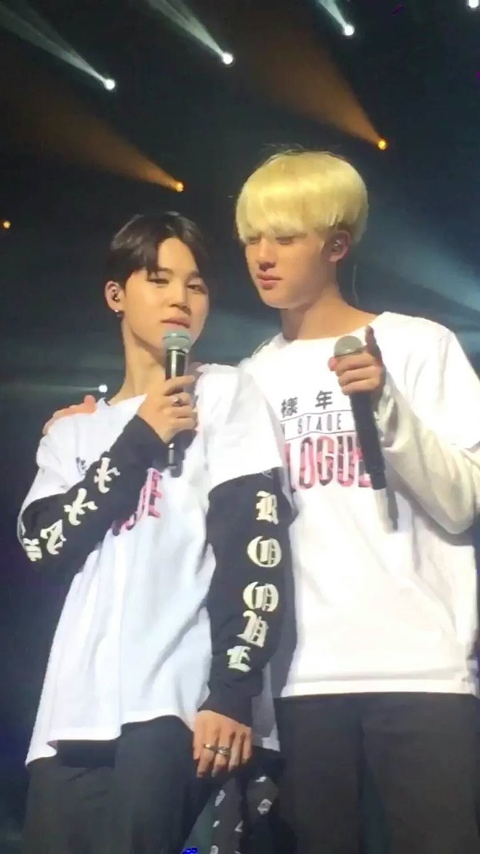 갤러리에서 방금 
누가 또 나몰래 넣어둔 사진을 찾았는데
정말 집에가고 싶게 만든다