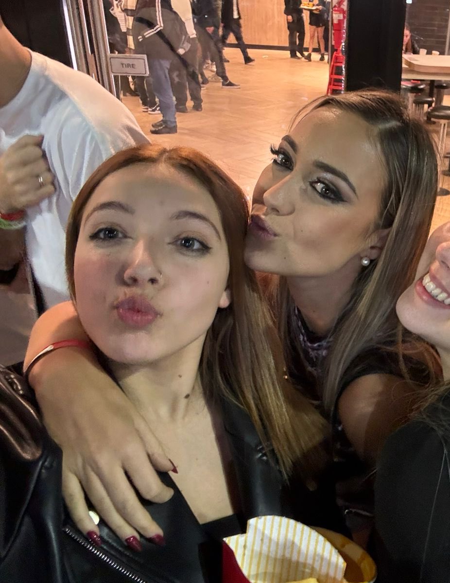 cami 🧡🐦‍⬛ tweet media