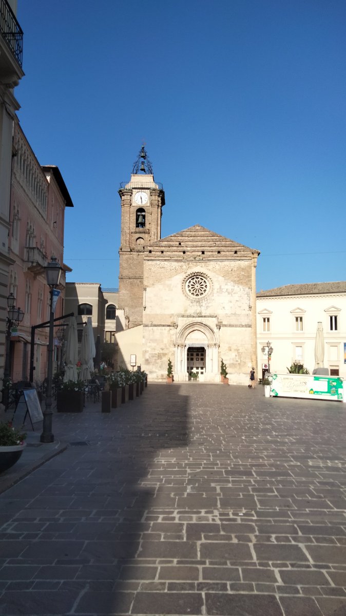 Nike5612's tweet photo. @UnaGiorno @Boudicag222 Dintorni di Pescara https://t.co/sHJbhTkEkm
