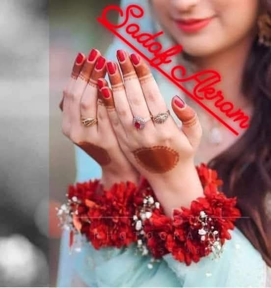 ایک ہی شخص میری دعاؤں کا محور ٹھہرا 
️وہ میری صبح ، میری شام ، میری کائنات ٹھہرا 

️دل دھڑکتا ہے تو دھڑکن میں وہی شامل ہے
️وہ میری روح میں شامل میری زندگی ٹھہرا
#محفل_سخن