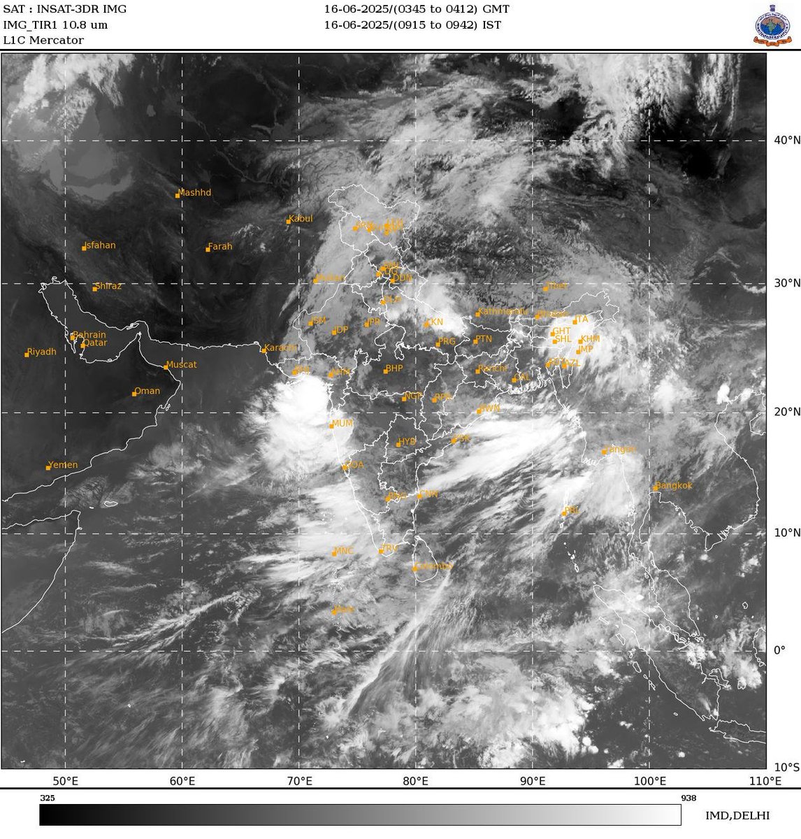 Somali Jet of the Monsoon is now very strong across the Arabian Sea...very active pattern for west coast and Ghats rainfall.

Mumbai radar now shows good westerlies depth. #MumbaiRains 

Heavy rains likely in parts of Gujarat/Saurashtra region as well