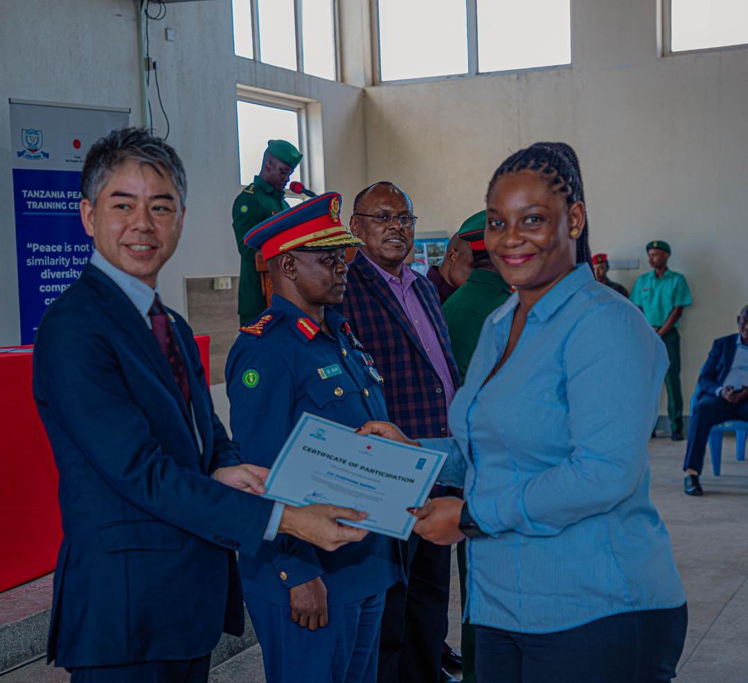 undptz's tweet image. Milestone achieved! 
@undptz marked the successful closing of the first-ever United Nations Civilian Peacekeeping Course at Tanzania Peacekeeping Training Centre (TPTC). 
A big step toward inclusive, multidimensional peacekeeping.
#Peacebuilding #TPTC