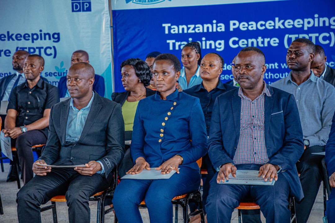 undptz's tweet image. Milestone achieved! 
@undptz marked the successful closing of the first-ever United Nations Civilian Peacekeeping Course at Tanzania Peacekeeping Training Centre (TPTC). 
A big step toward inclusive, multidimensional peacekeeping.
#Peacebuilding #TPTC