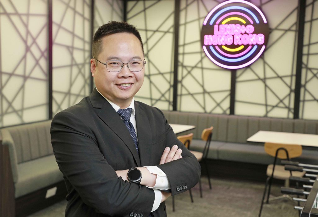 📰 Just in: Lexis+ AI™ with Protégé™ is featured in the Hong Kong Economic Journal ahead of its July launch in HK—the first in APAC.

Smarter legal research. Faster drafting. Built for Hong Kong lawyers.

Read more: bit.ly/3HFQmB6
Free demo: bit.ly/4058k6p