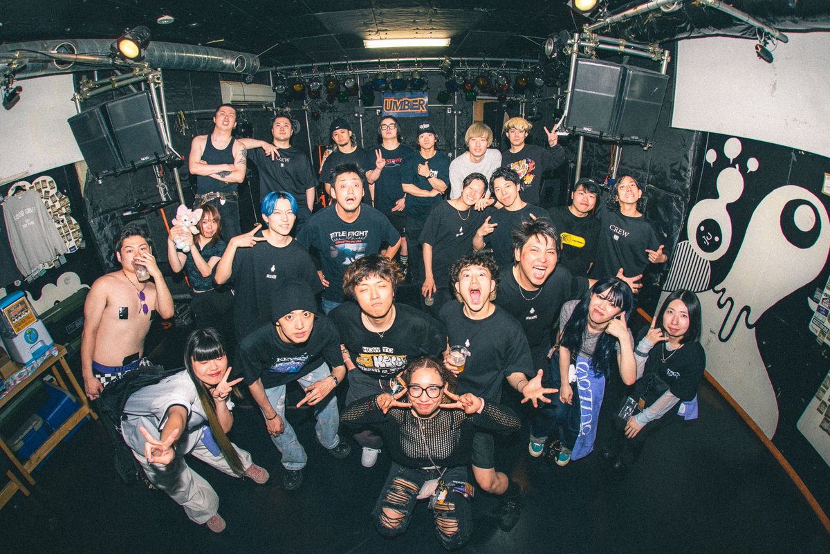 UNMASK aLIVE (@unmaskalive) on Twitter photo HOW TO START A FIRE TOUR
最高の1日を作る為に全バンドが死ぬ気で魂をぶつけてます。
残すはファイナル6/27の水戸のみ。
都内の方は少し遠いかもですが、
絶対に来てほしいです。
この日もとことん命を削ります。
📷 <a href="/Zig_zag__219249/">デスドライバー・小泉・デスドライバー</a> HOW TO START A FIRE TOUR
最高の1日を作る為に全バンドが死ぬ気で魂をぶつけてます。
残すはファイナル6/27の水戸のみ。
都内の方は少し遠いかもですが、
絶対に来てほしいです。
この日もとことん命を削ります。
📷 <a href="/Zig_zag__219249/">デスドライバー・小泉・デスドライバー</a>