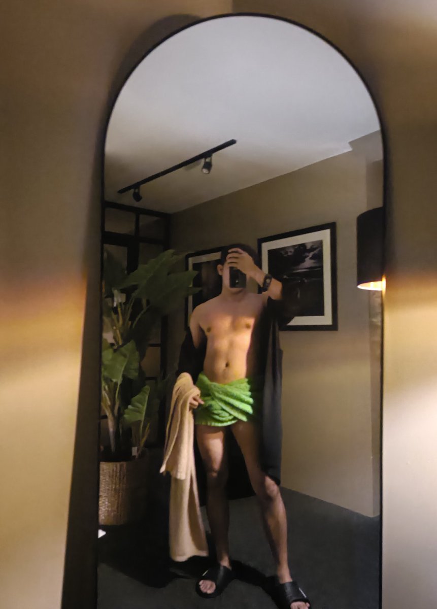 KrisUgh4's tweet photo. First time ni client sa @RwellnessHub , he wanted to know if talagang namimili ng clients as per nababasa niyang reviews, nakapasok naman siya and ako, so that's our experience. Skl https://t.co/NXR9izycMm