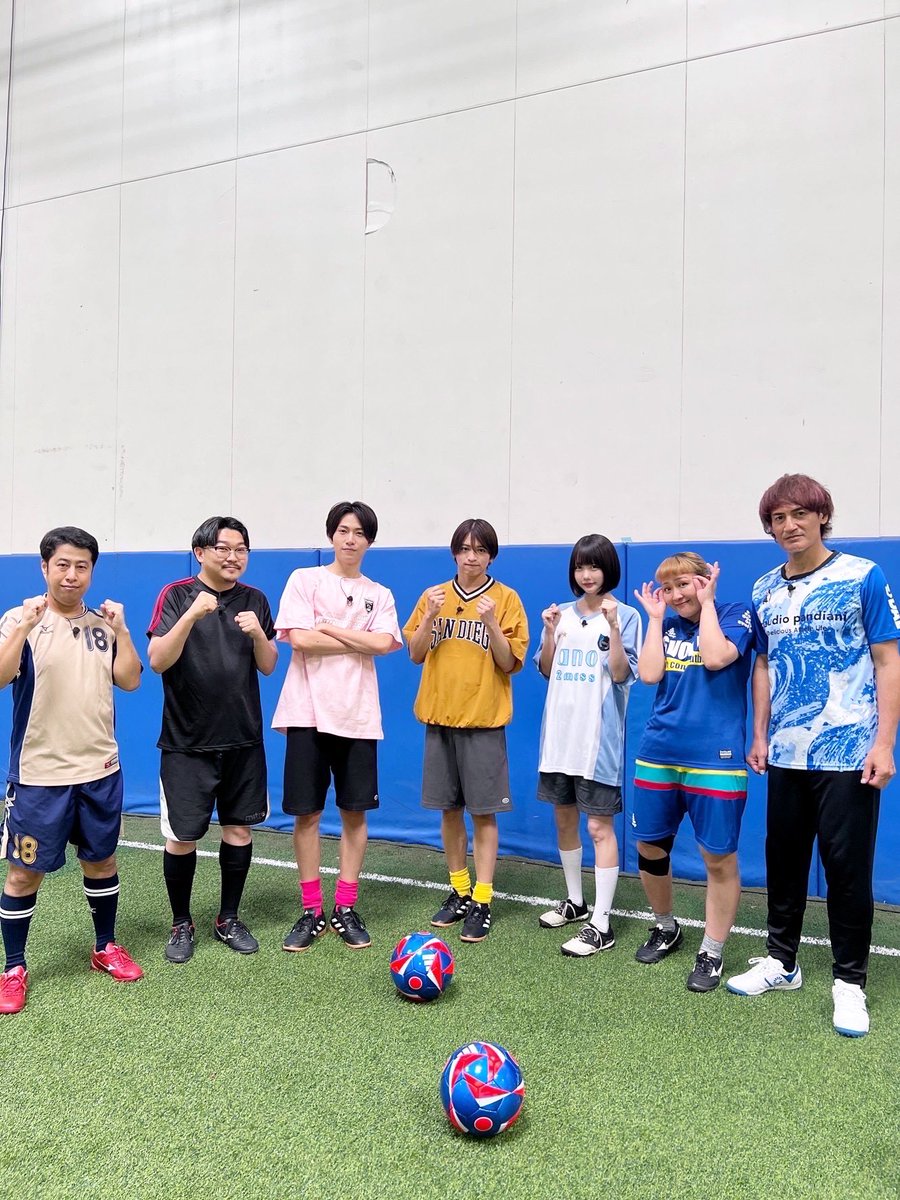 anochannel's tweet photo. /／
 
今夜6/16(月)24:45〜OA‼️
#あのちゃんねる
timelesz橋本&amp;猪俣参戦🔥
サッカー対決⚽️‼️
 
\＼
 
丸山＆本並夫婦にベタ褒めされたあのちゃん！今夜あのサッカー部が爆誕‼️🏃💨
※TVer配信有
 
#ウエストランド井口
#オズワルド伊藤
#橋本将生 #timelesz
#猪俣周杜 #timelesz
#丸山桂里奈
#本並健治 https://t.co/JiHwZ3Ugfu