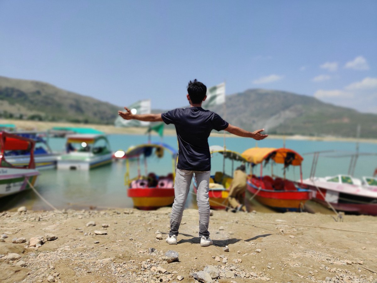 NoorIlahiJanjua's tweet photo. Where the waters rest and mountains keep,
The soul finds calm, the heart runs deep.๐
#NatureLovers
#LakeVibes
#DamView
#PeacefulPlaces
#ScenicBeauty
#Wanderlust
#TravelDiaries
#NatureEscape
#TravelPakistan https://t.co/ArscRm3Min