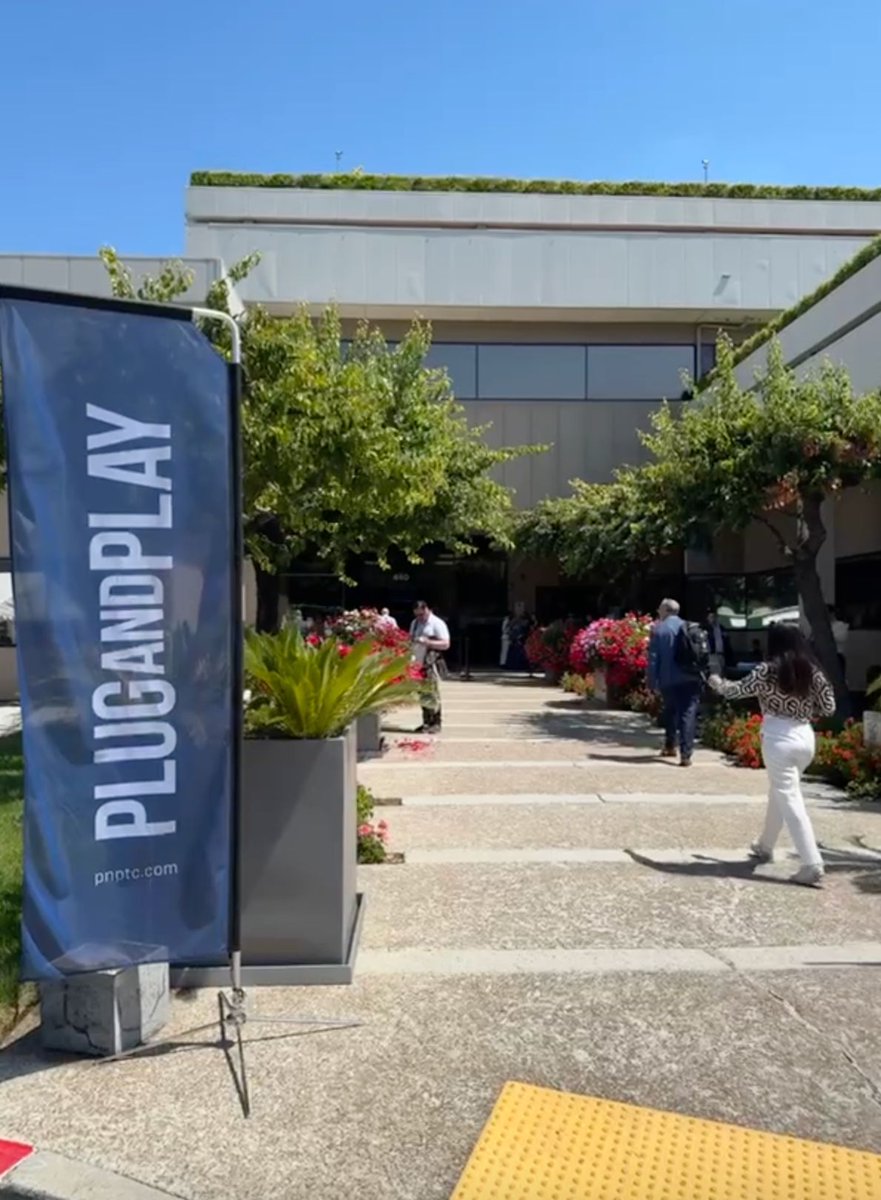 Coral_Climate's tweet image. Incredible week in Stuttgart with STARTUP AUTOBAHN powered by Plug and Play 
Grateful to be part of one of the world’s leading platforms for open innovation — where climate tech, mobility, and automation collide.
#startupautobahn #PlugandPlayTechCenter