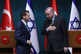 s_m_marandi's tweet image. Why is Erdogan still transporting Aliyev's oil to Netanyahu? Why is he engaging in trade? Why does the genocidal Zionist regime have an embassy in Ankara? There are so many questions...
