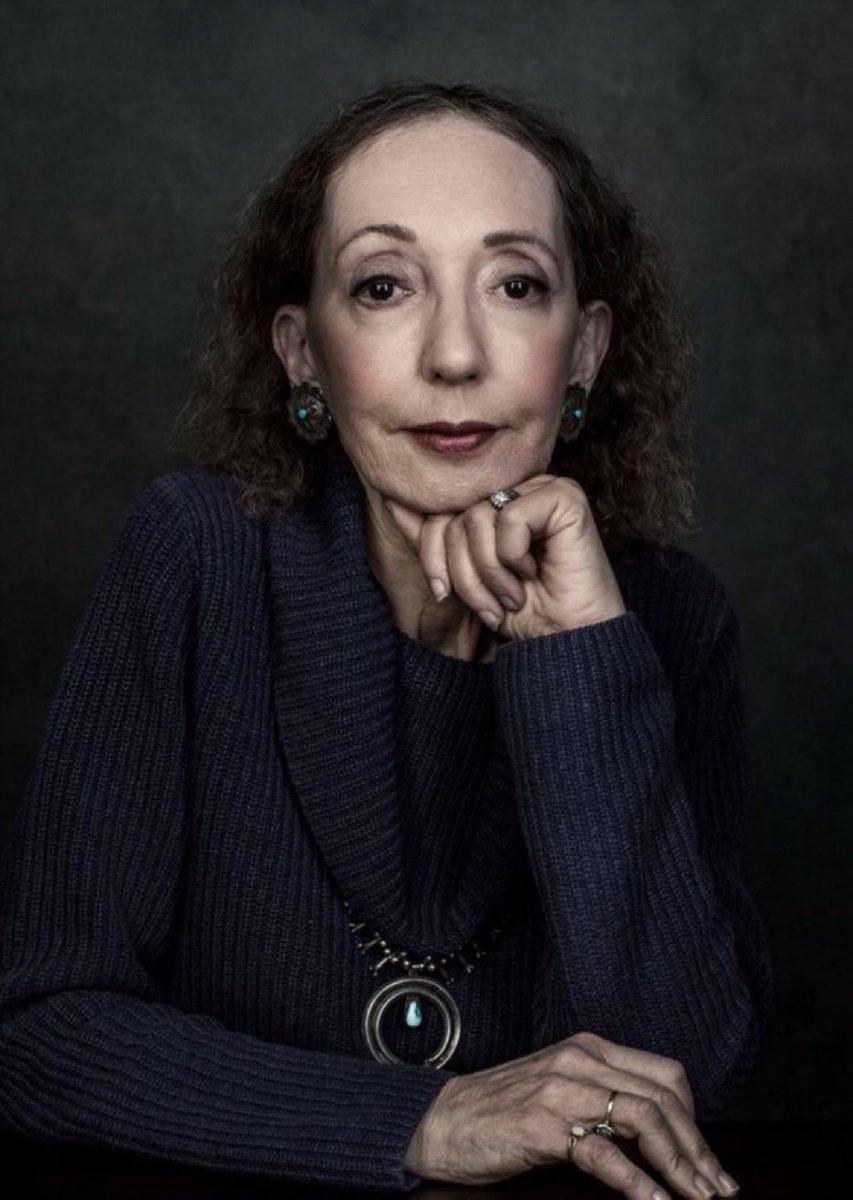 „Woher wissen wir, wer wir waren, wenn wir nicht wissen, wer wir sind. 
Woher wissen wir, wer wir sind, wenn wir nicht wissen, wer wir waren.“

Guten Morgen mit Joyce Carol Oates, geb. am 16. Juni 1938