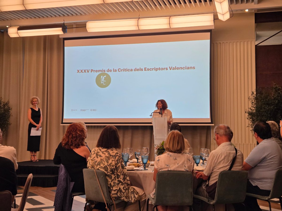 Aquest cap de setmana hem acompanyat les companyes de l'<a href="/EscriptorsAELC/">AELC</a> en la celebració XXXV Premis de la Crítica dels Escriptors Valencians. Enhorabona a les persones premiades i a l'escriptor homenatjat: Enric Sòria.