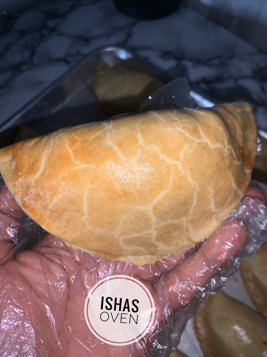 SisiOnicake👩🍳 (@ayeeshah19) on Twitter photo Hello besties 😌
Looking for a skilled baker in Osogbo or nearby? Look no further, Ishas Oven is your go-to plug for delicious cakes, pastries, and all your special treats. Quality, taste, and creativity. Baked to perfection😊. Send us a dm today.
<a href="/InsideOsogbo/">Inside Òṣogbo</a> <a href="/insideEDE/">Inside ẸDẸ</a> Hello besties 😌
Looking for a skilled baker in Osogbo or nearby? Look no further, Ishas Oven is your go-to plug for delicious cakes, pastries, and all your special treats. Quality, taste, and creativity. Baked to perfection😊. Send us a dm today.
<a href="/InsideOsogbo/">Inside Òṣogbo</a> <a href="/insideEDE/">Inside ẸDẸ</a>